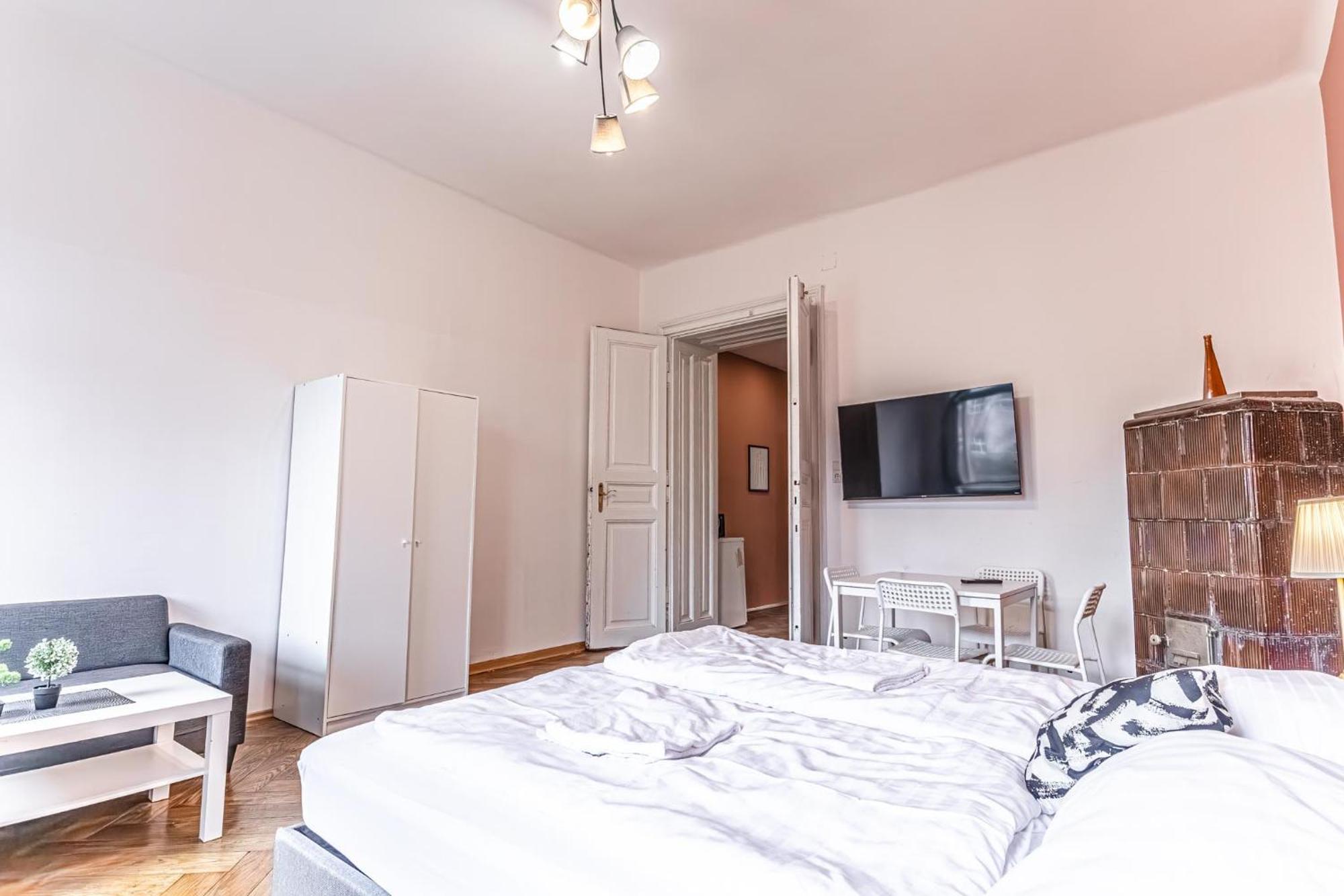 Lovely 1Br Apt. Near Akh Hospital Вена Экстерьер фото