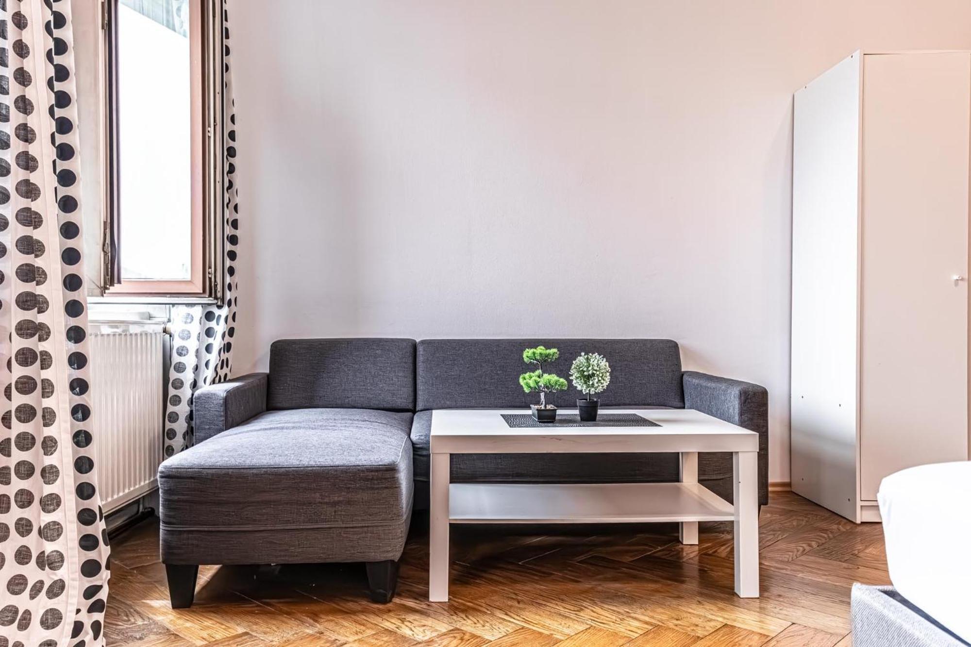Lovely 1Br Apt. Near Akh Hospital Вена Экстерьер фото